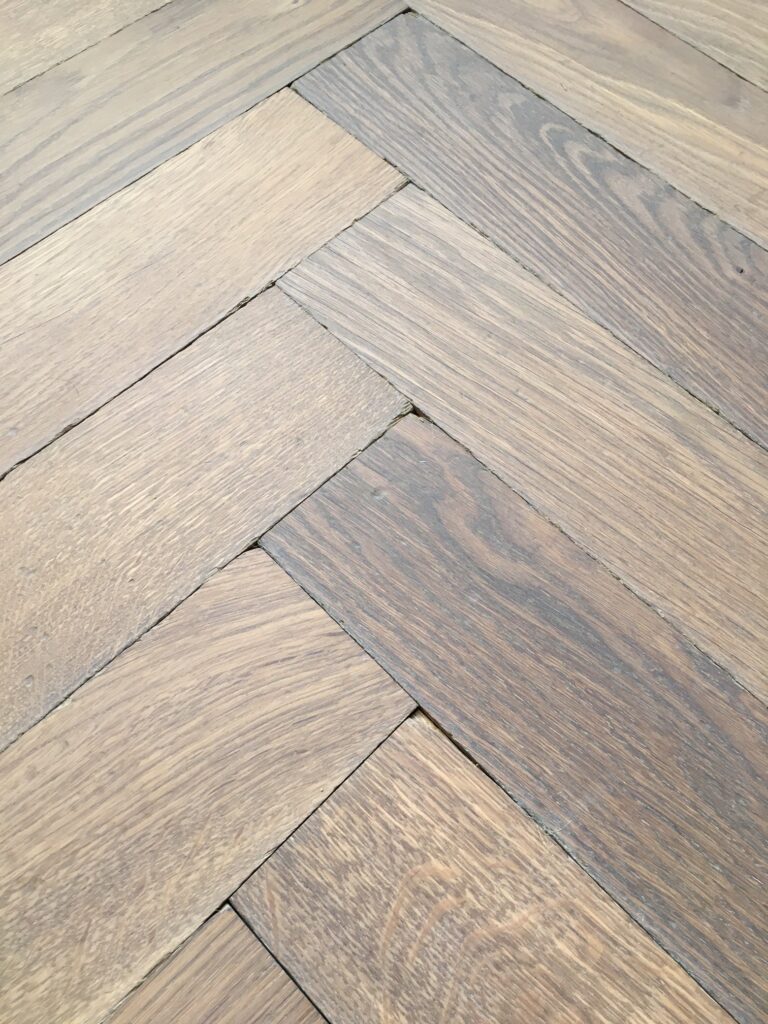 oak herringbone engineered floor rustique aged sanded smoked whitewash oiled pattern