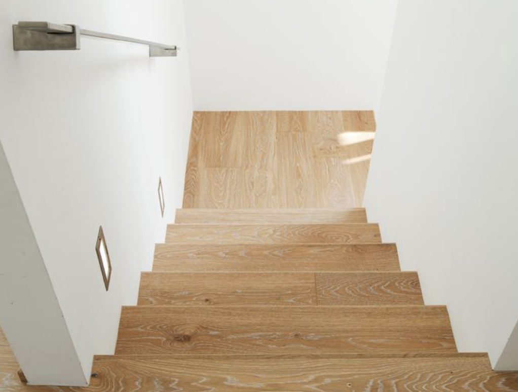 weitzer parkett staircase oak steps top view brushed and white oiled